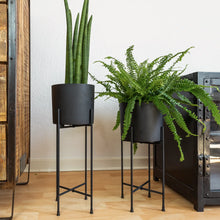 Load image into Gallery viewer, 7 INCH BLACK METAL PLANTER
