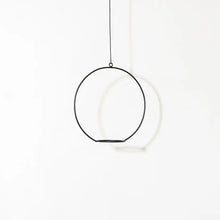 Load image into Gallery viewer, 10” HANGING CIRCLE PLANTER BLACK
