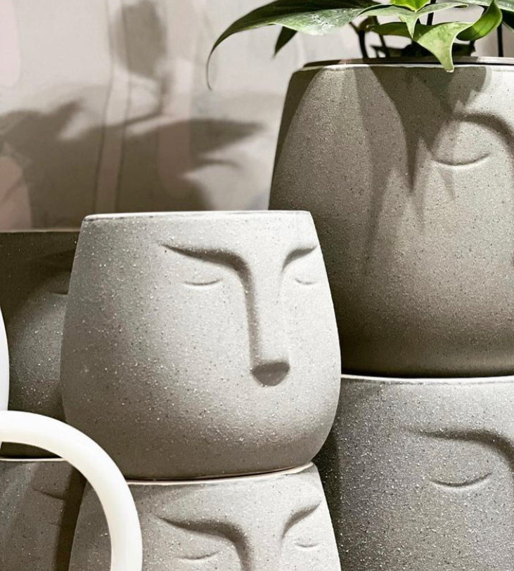 STONE FACE GREY