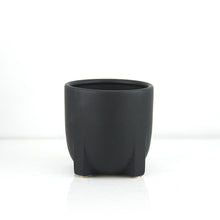 Load image into Gallery viewer, SMOOTH ORGANIC PLANTER BLACK
